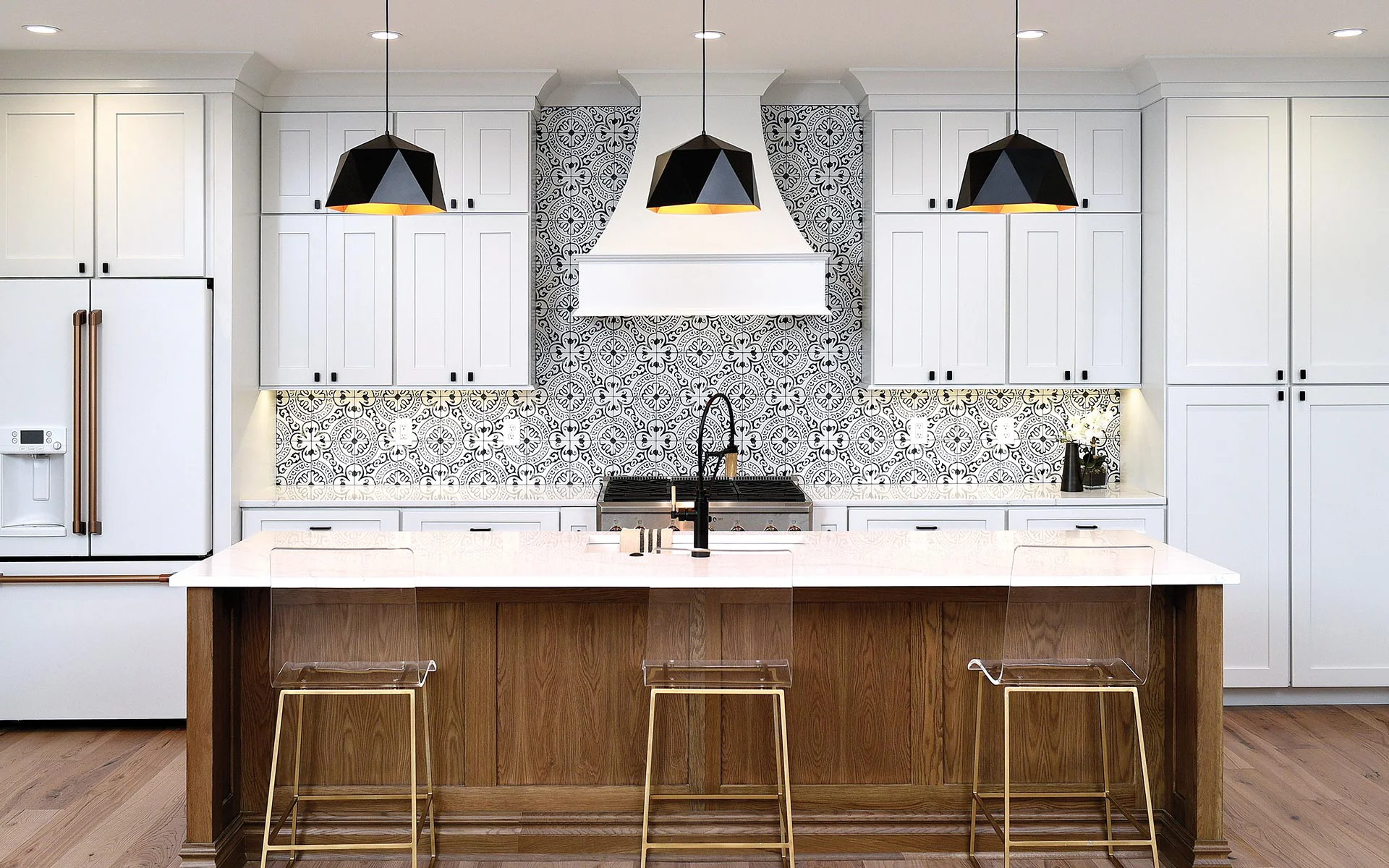 Two-tone island kitchen