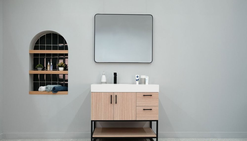 Solana 36″ Natural Oak — Bathroom Cabinet